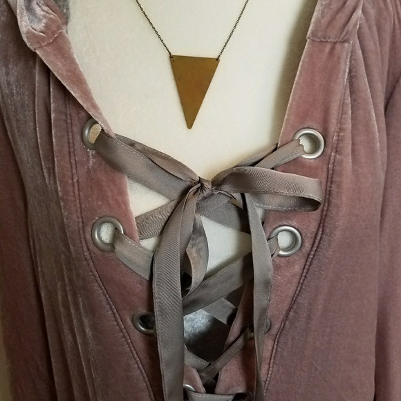 Free people rare blush pink silk velvet pullover - Picture 3 of 7